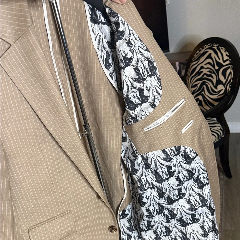 Murano Classic Beige Pinstripe Suit for Men-medium, 30x32 - Picture 4 of 13